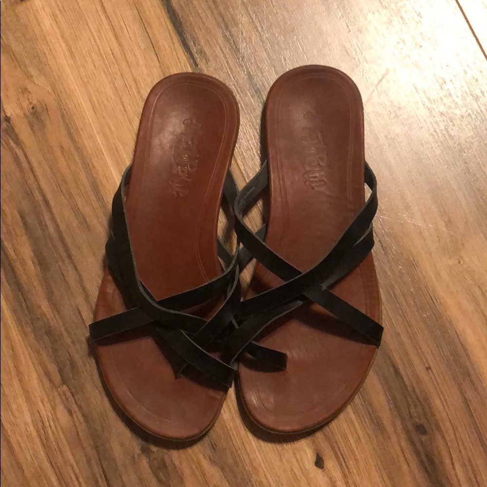 Black strap sandals